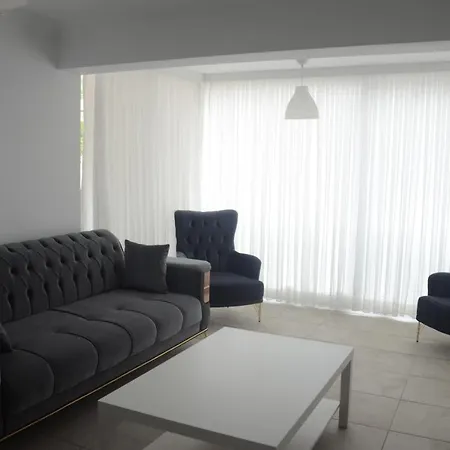 Valeri Hotel 3*